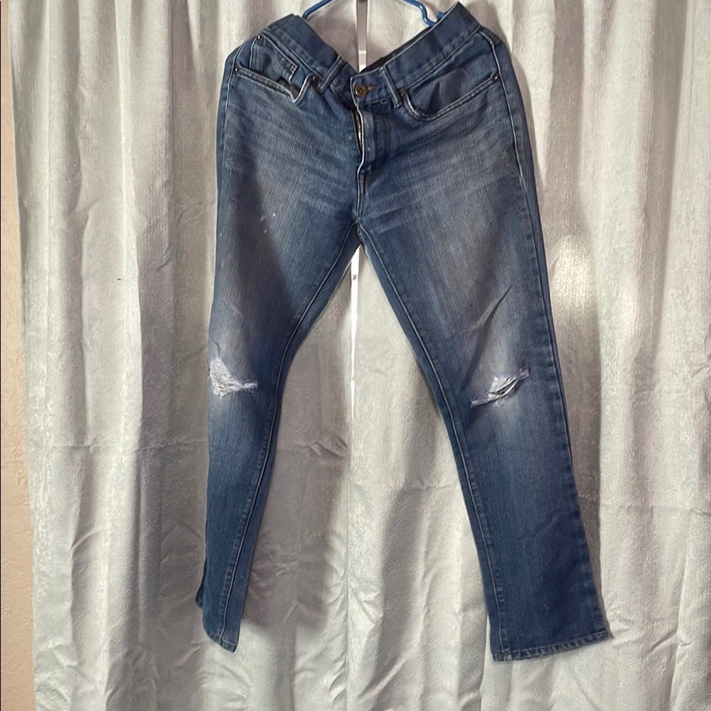 Blue MBX 32/32 Jeans with Distressed Details